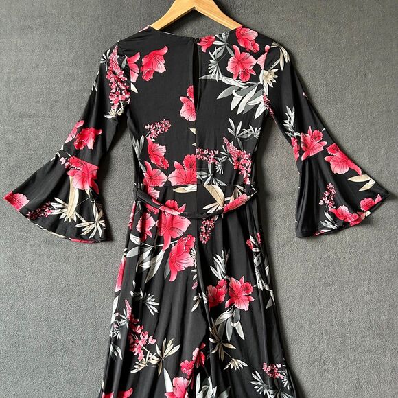 One Clothing Jumpsuit Black Red Floral Knit V-Neck Wide Leg - Women's Size M - Picture 7 of 11